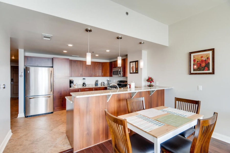 Las Vegas, Nevada, 2 Bedrooms Bedrooms, ,2 BathroomsBathrooms,Apartment,Furnished,The Ogden,Las Vegas ,12,1727